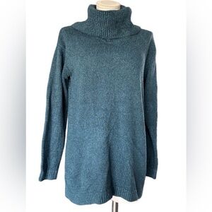 Cozy Minimalist Classic – Lands’ End Teal Chenille Turtleneck Sweater – S